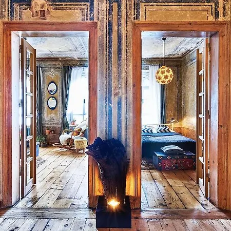 Апартаменты 19th Century Luxury Loft In Galata Стамбул
